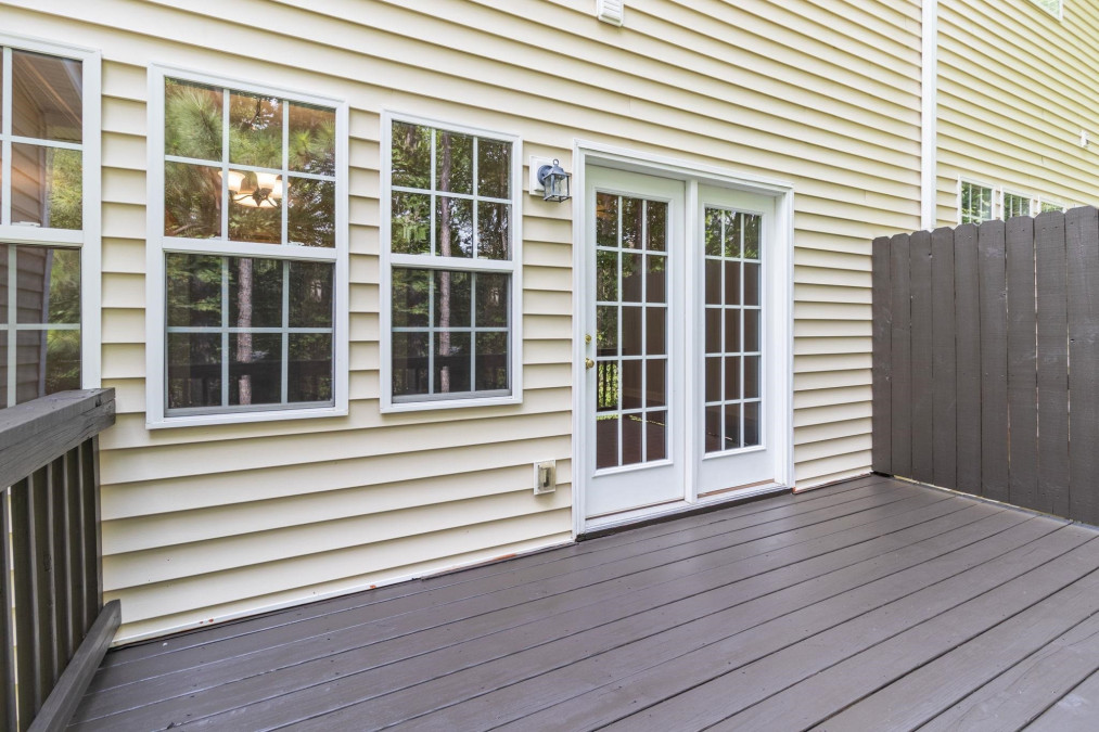 109 Lanigan Cary, NC 27513
