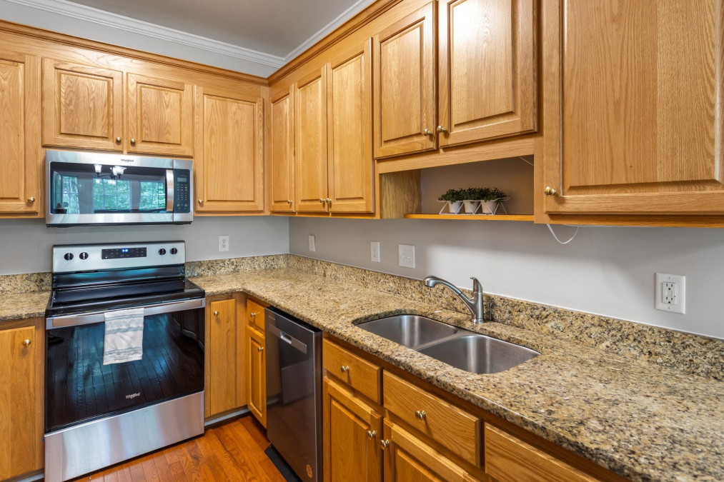109 Lanigan Cary, NC 27513