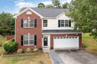 8 Autumn Leaf Ln Durham, NC 27704