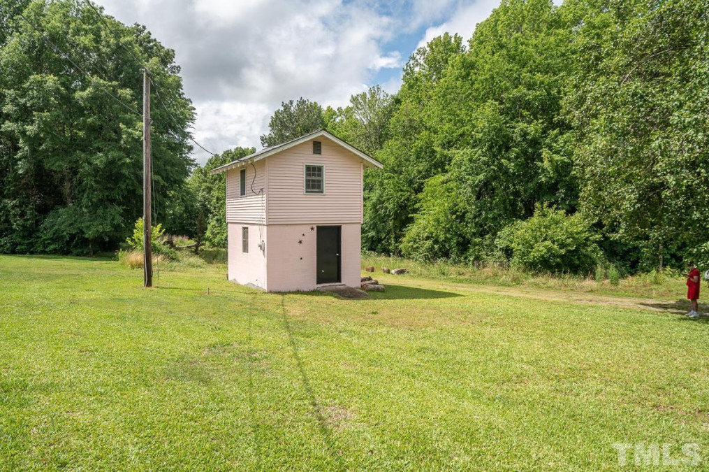 5932 Church Rd Graham, NC 27253