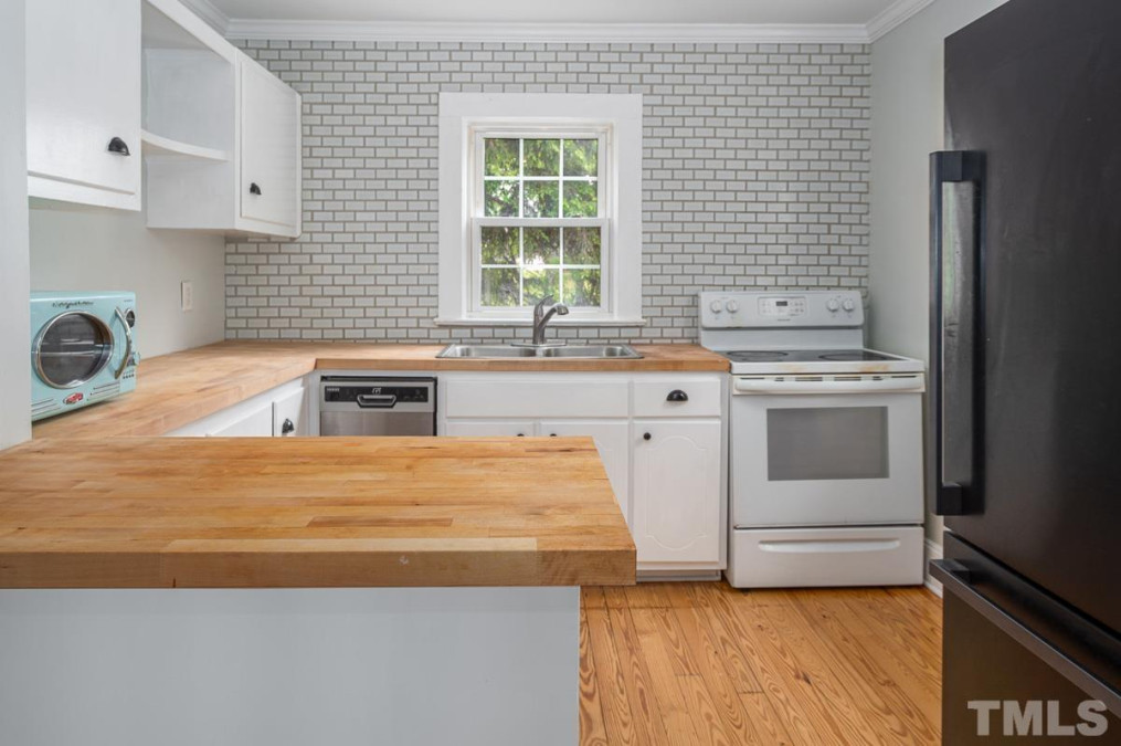 5932 Church Rd Graham, NC 27253