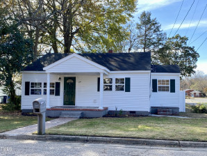 219 Brocklyn St Benson, NC 27504