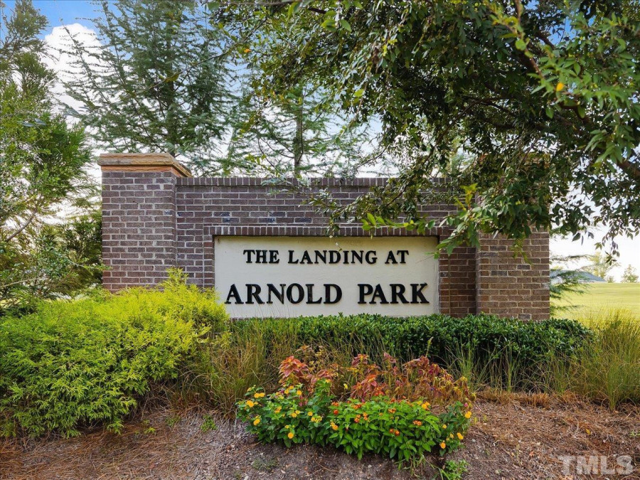 918 Arnold Place Dr Fuquay Varina, NC 27526