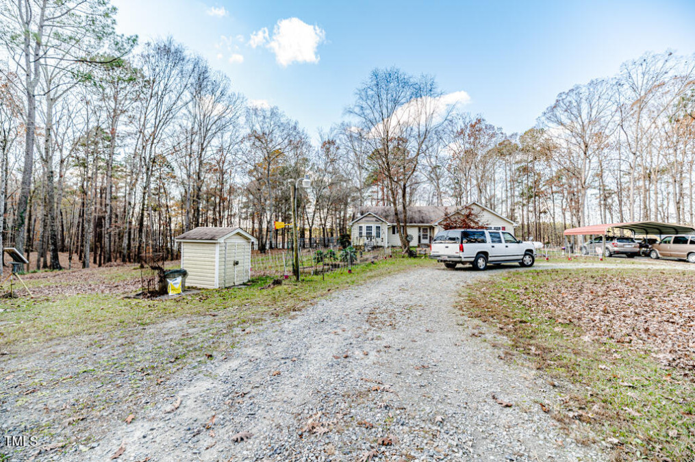 4216 New Hill Holleman Rd New Hill, NC 27562