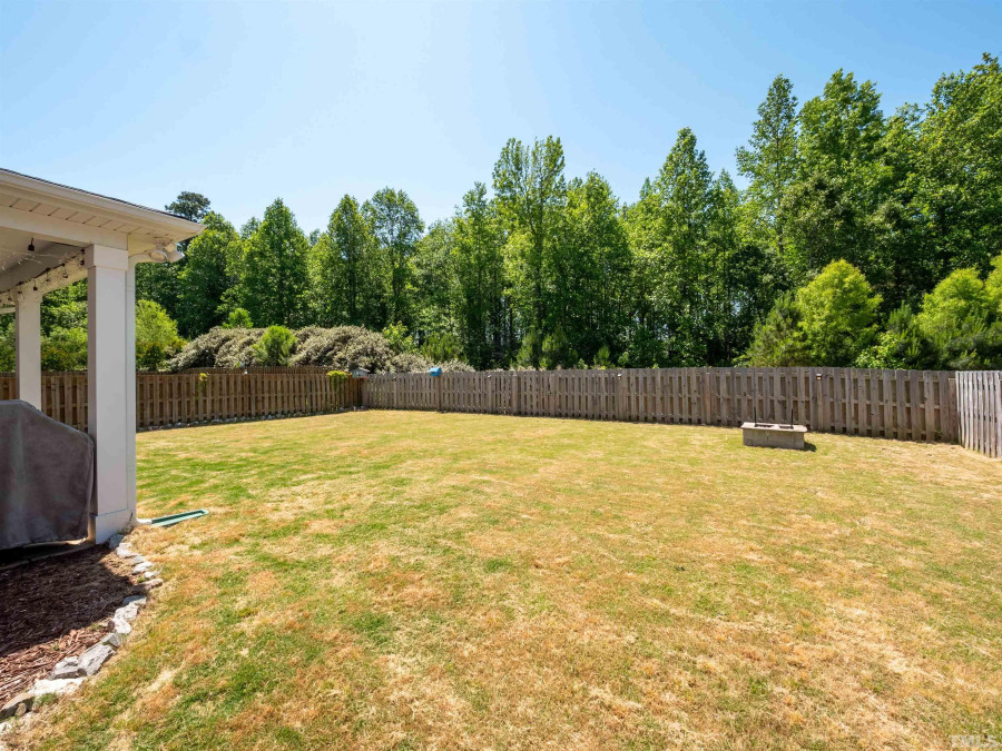 139 Harrison Place Ln Fuquay Varina, NC 27526