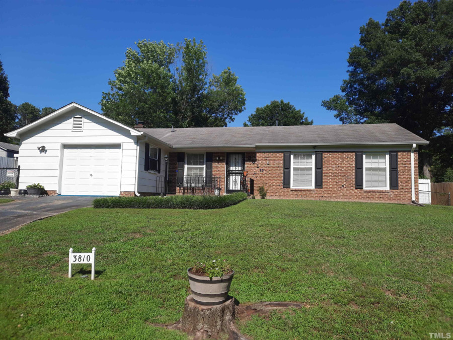 3810 Shaftsbury St, Durham, NC 27704 Raleigh Realty