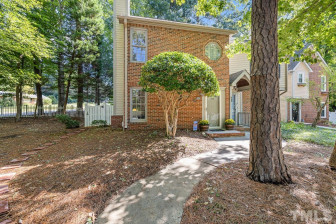 104 Westview Cove Ln Cary, NC 27513