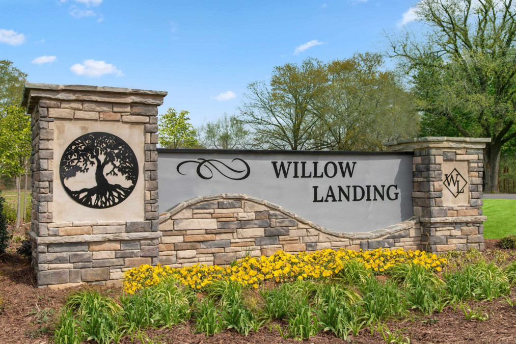 1601 Willow Landing Way Willow Springs, NC 27592