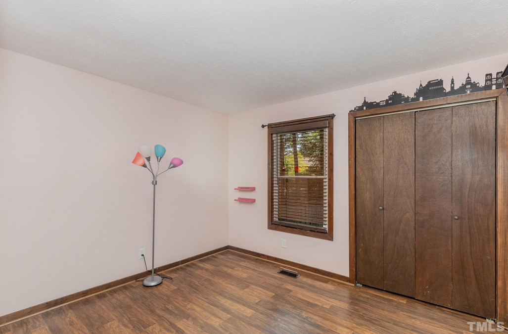 318 Edgeway Loop Fayetteville, NC 28314