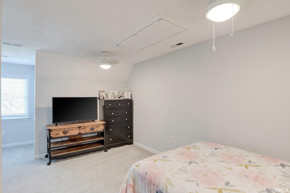 1106 Vandora Springs Rd Garner, NC 27529