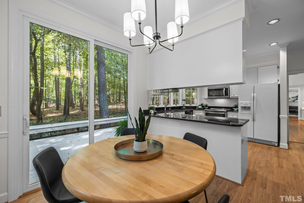 112 Old Forest Creek Dr Chapel Hill, NC 27514