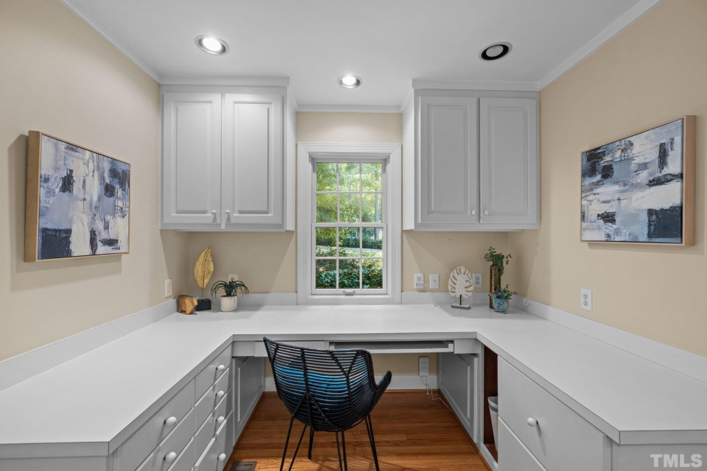112 Old Forest Creek Dr Chapel Hill, NC 27514