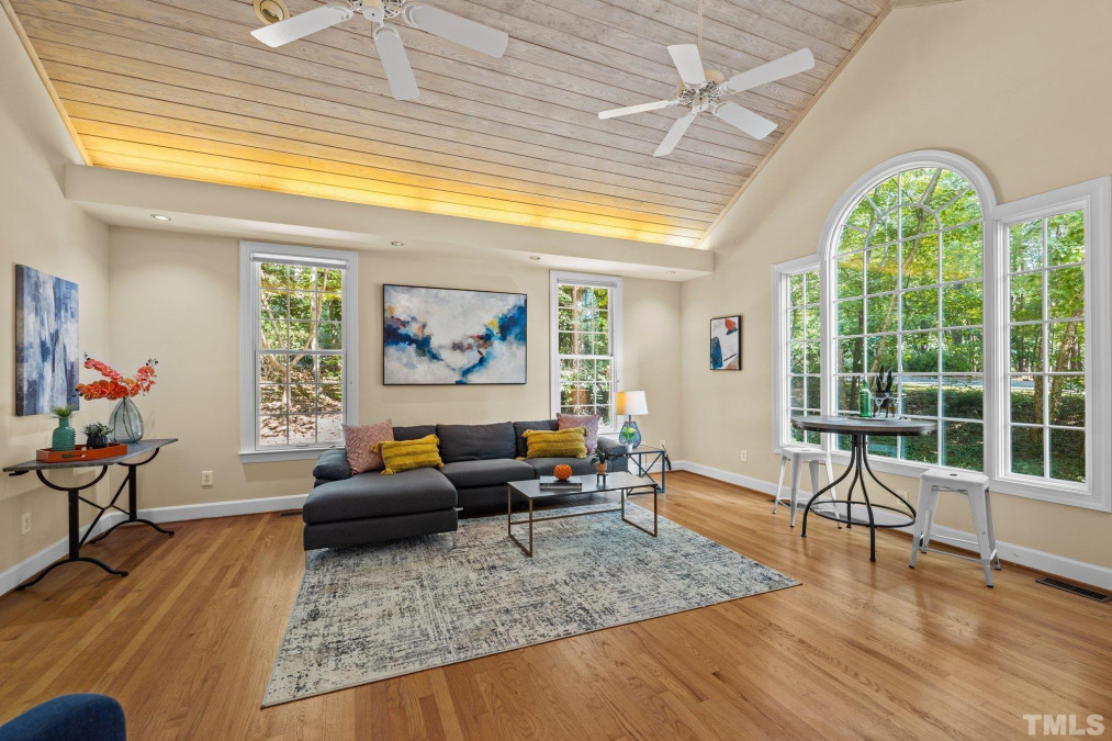 112 Old Forest Creek Dr Chapel Hill, NC 27514