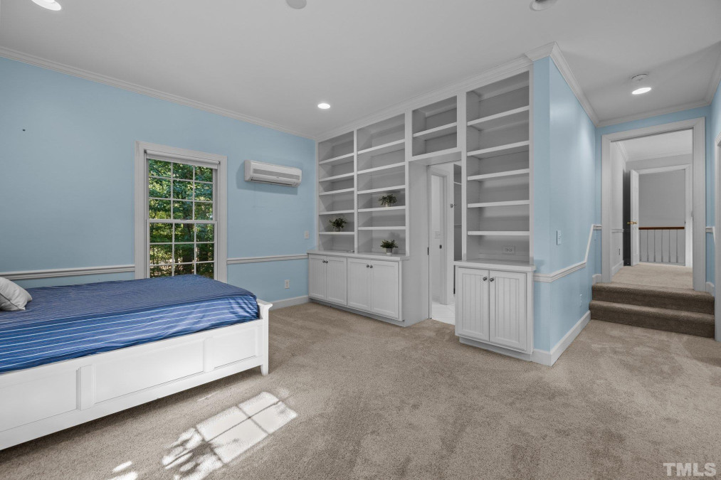 112 Old Forest Creek Dr Chapel Hill, NC 27514