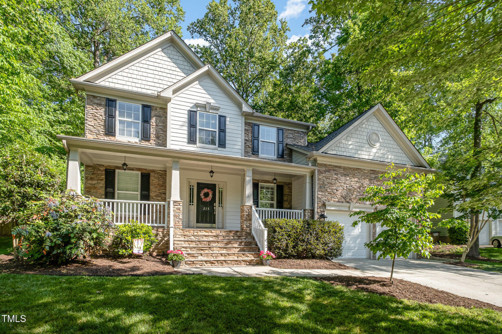 215 Hopesworth Ct Hillsborough, NC 27278