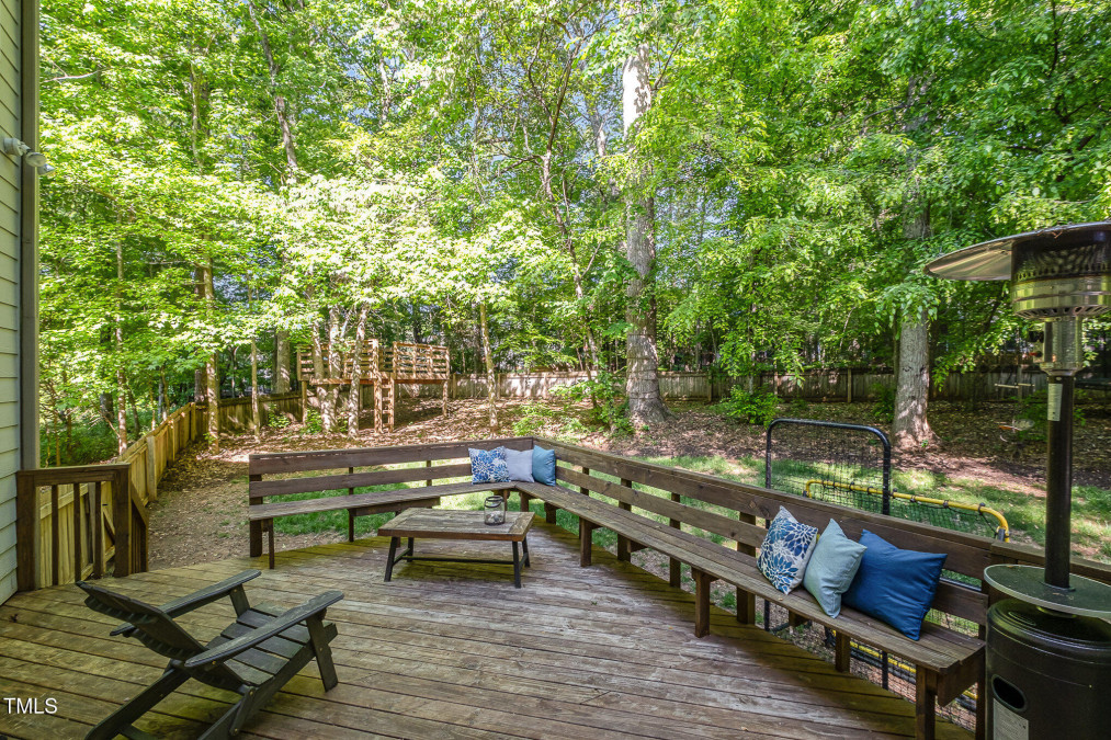 215 Hopesworth Ct Hillsborough, NC 27278
