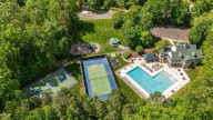 215 Hopesworth Ct Hillsborough, NC 27278