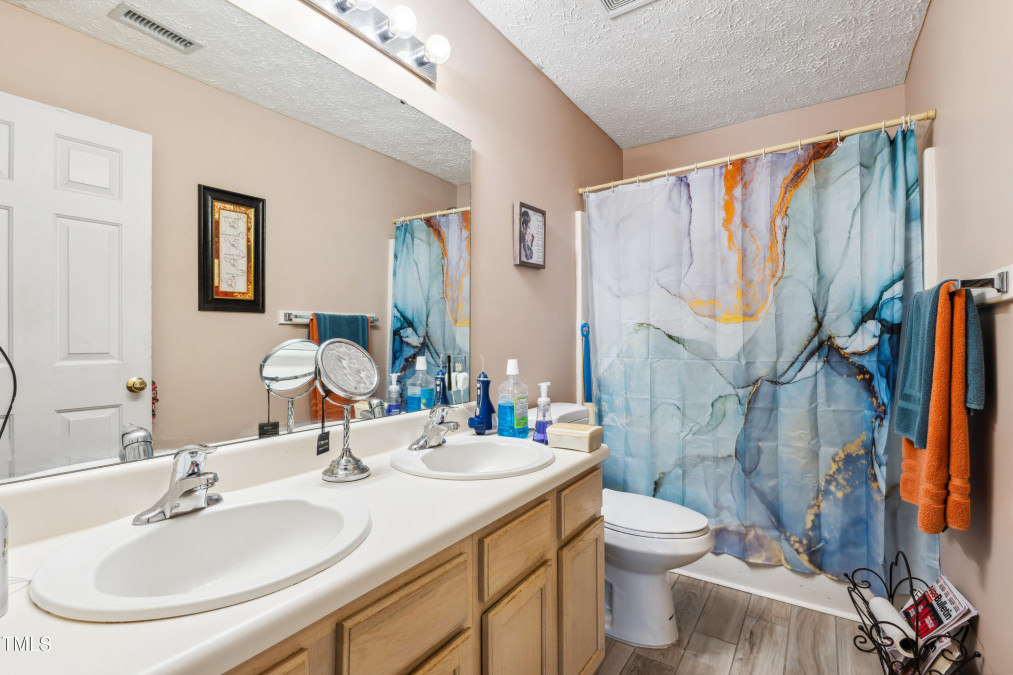 6923 Fox Haven Pl Raleigh, NC 27616