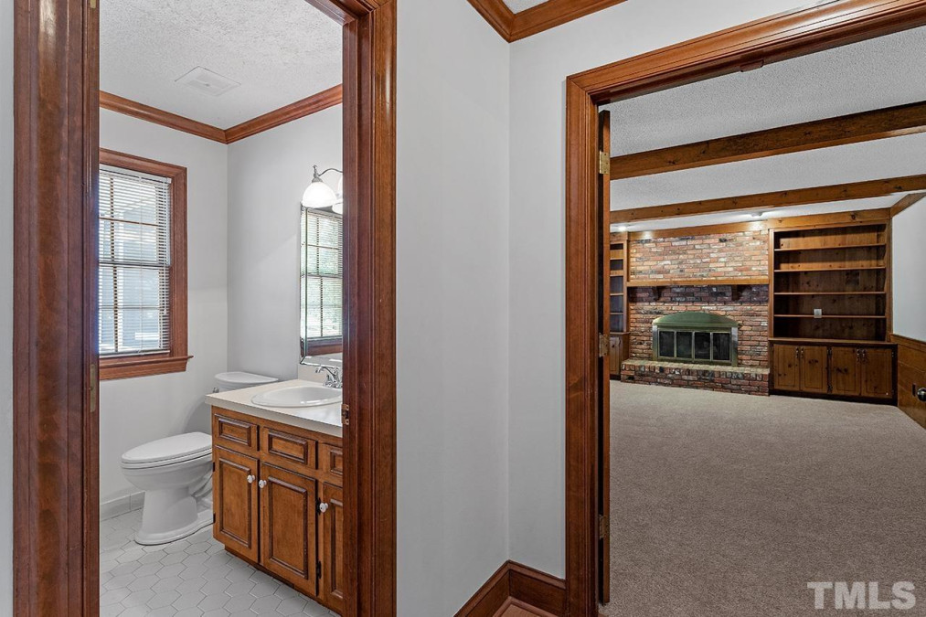 9441 Springdale Dr, Raleigh, NC 27613 Raleigh Realty