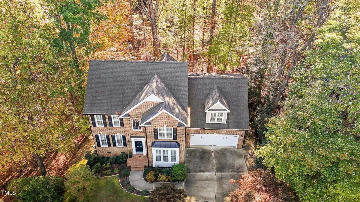 107 Kalmia Ln Cary, NC 27518