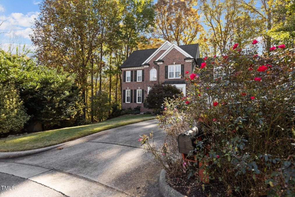 107 Kalmia Ln Cary, NC 27518