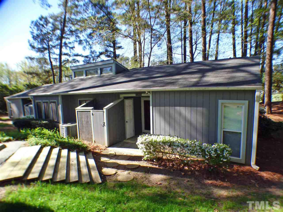 5923 Farm Gate Rd, Raleigh, NC 27606 Raleigh Realty