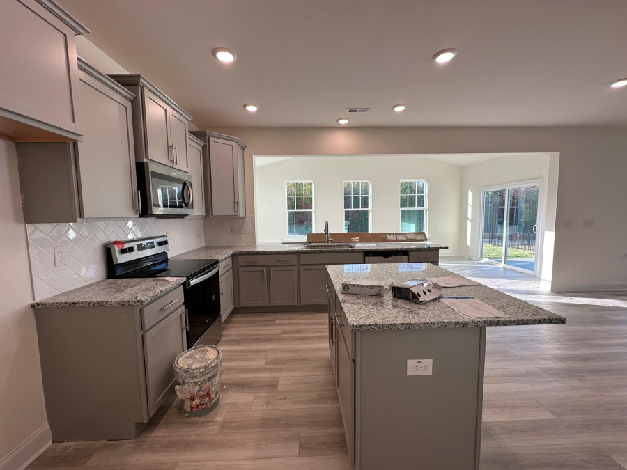 1245 Sidney Creek Dr Zebulon, NC 27597
