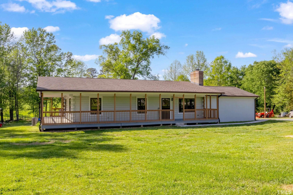3235 Eastbrook Dr Chapel Hill, NC 27516
