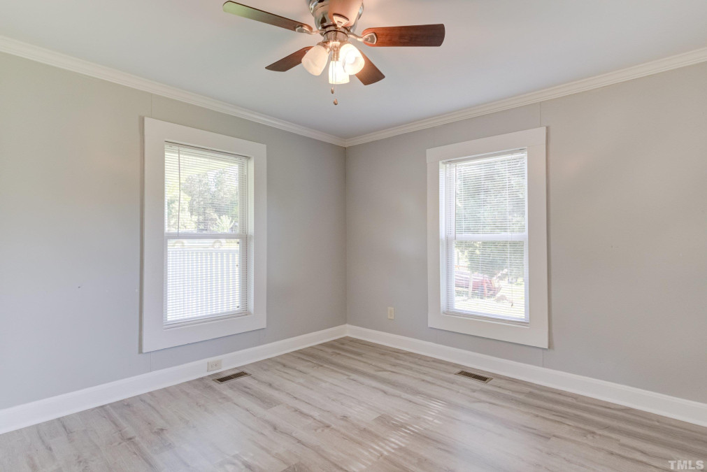 3235 Eastbrook Dr Chapel Hill, NC 27516