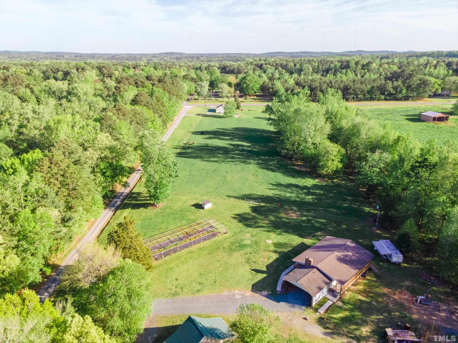 3235 Eastbrook Dr Chapel Hill, NC 27516