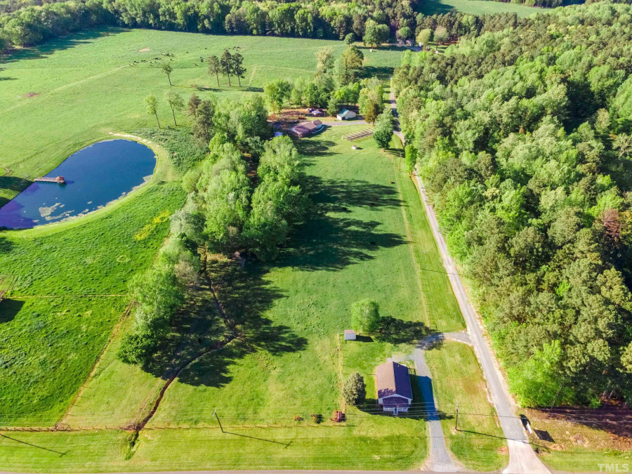 3235 Eastbrook Dr Chapel Hill, NC 27516