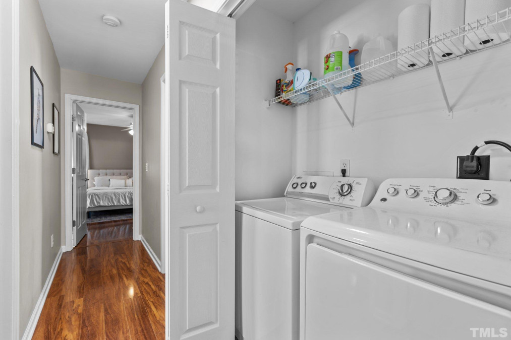 2813 Glastonbury Rd Apex, NC 27539