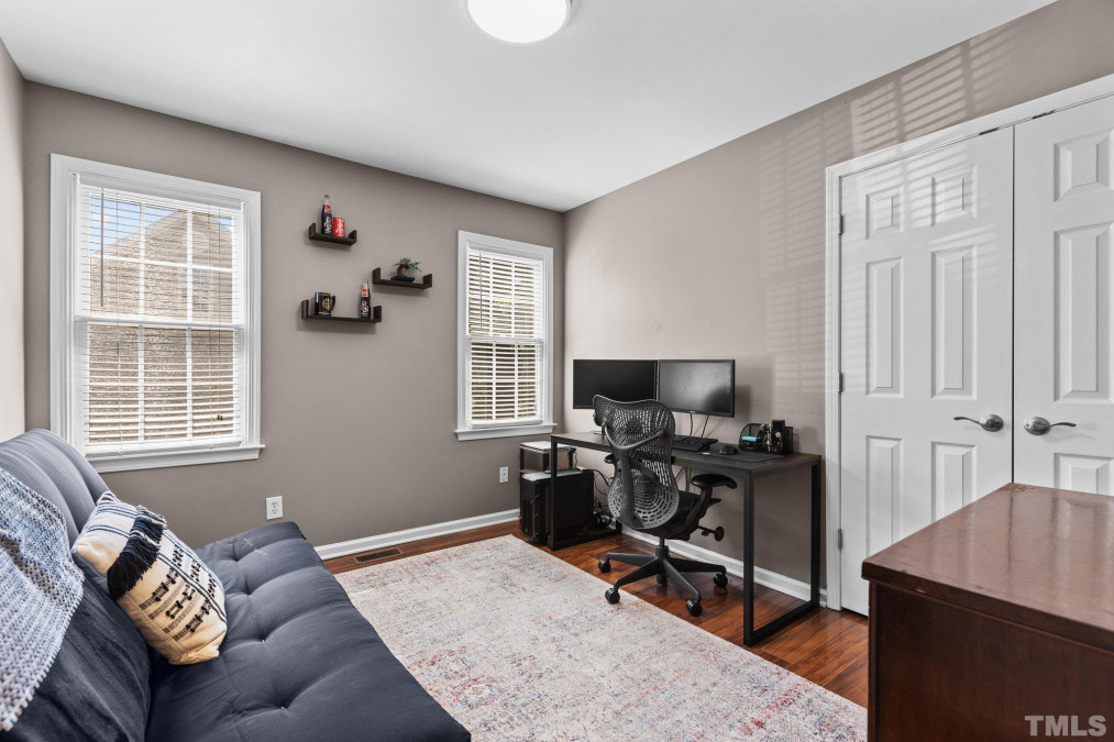 2813 Glastonbury Rd Apex, NC 27539