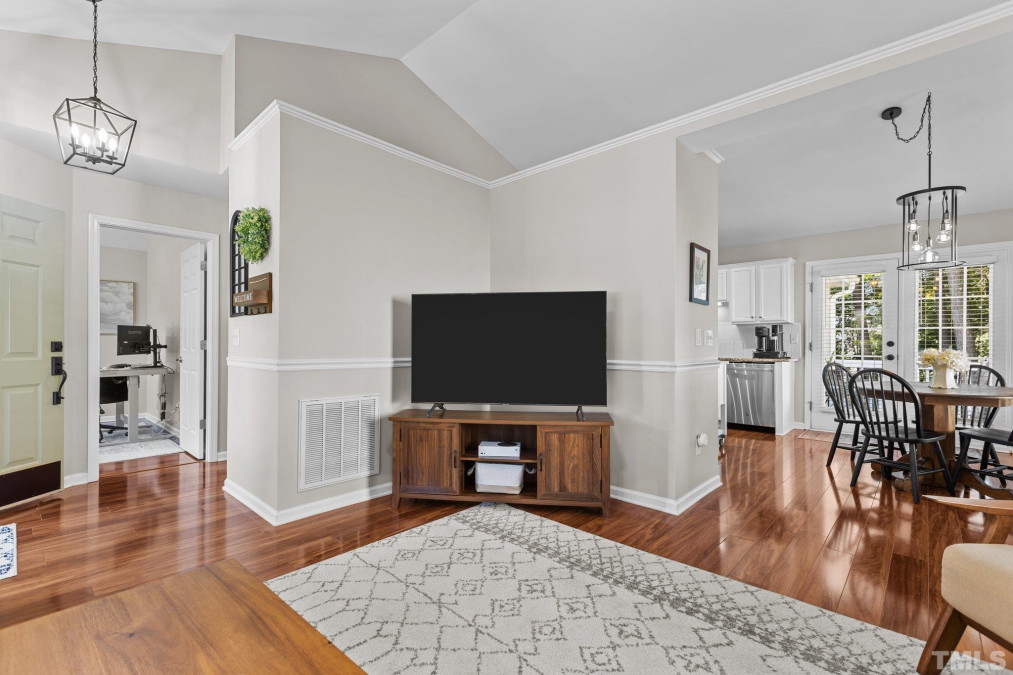 2813 Glastonbury Rd Apex, NC 27539
