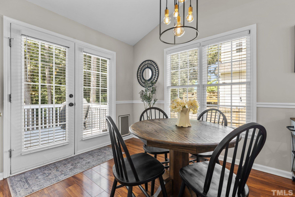2813 Glastonbury Rd Apex, NC 27539