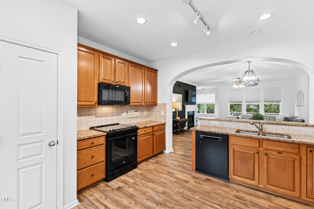 5927 Cameo Glass Way Raleigh, NC 27612