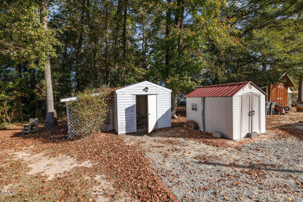 220 Hanson Rd Clinton, NC 28328