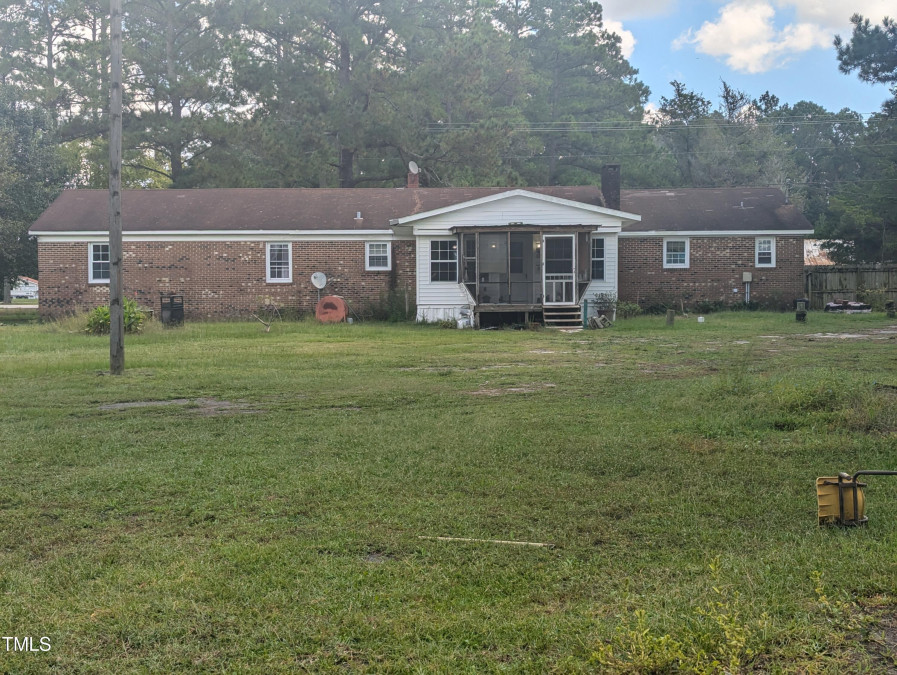 1941 Nc 306  Grantsboro, NC 28529