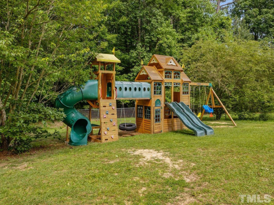 1722 Wilkins Dr Sanford, NC 27330