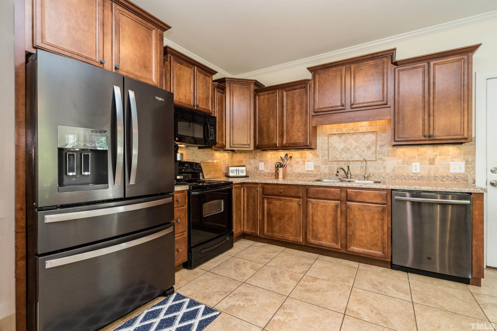 7300 Shady Stroll Ln Willow Springs, NC 27592