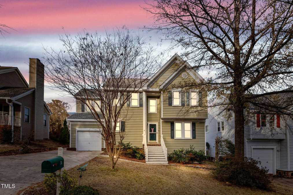 215 Old Dock Trl Cary, NC 27519