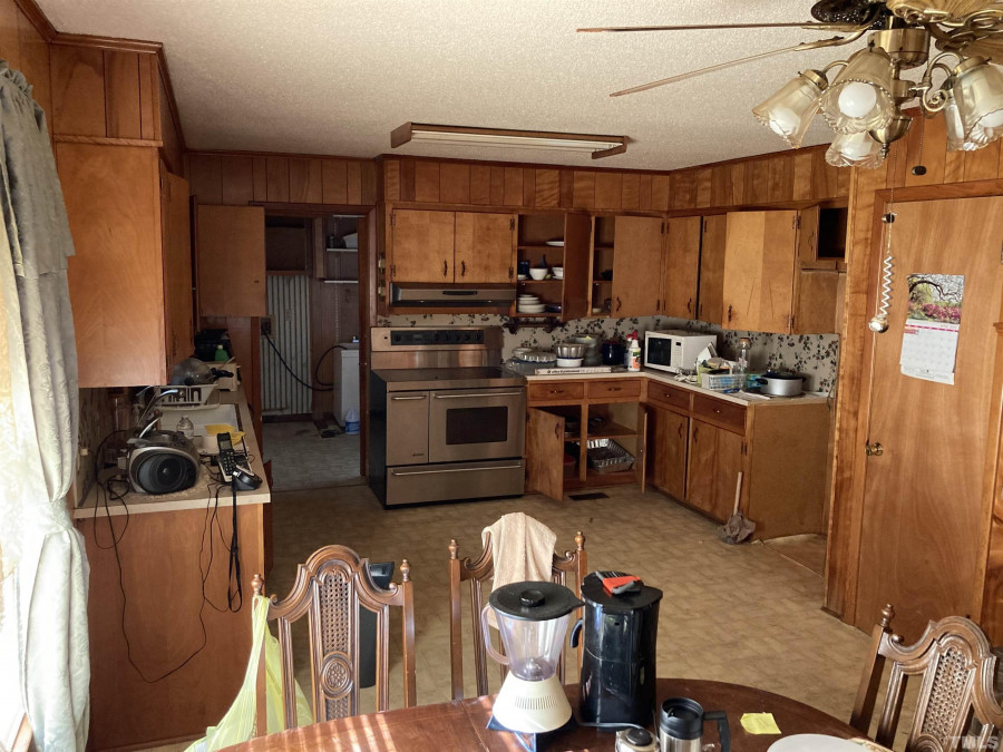 145 Barnes Ave, Lillington, NC 27546 Raleigh Realty