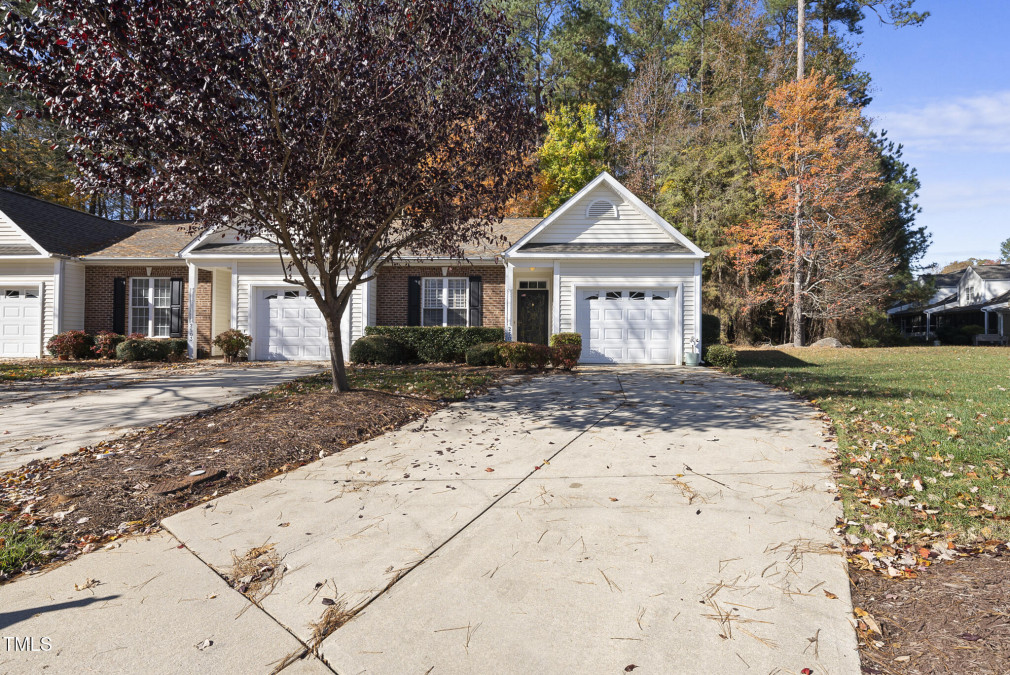 2505 Fort Hill Ct Raleigh, NC 27615