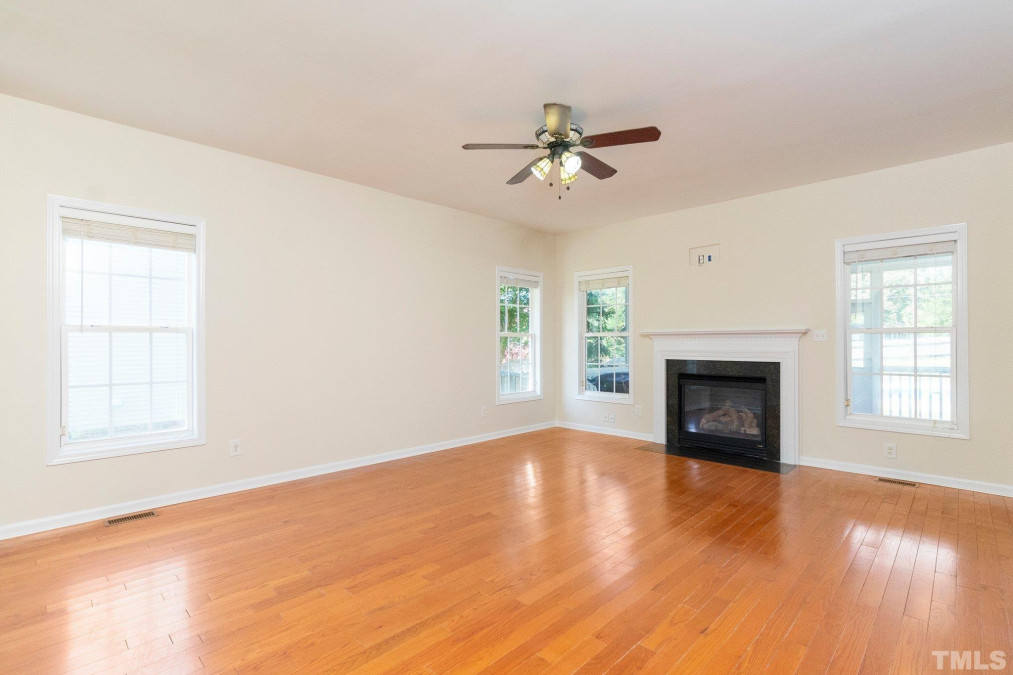 2669 Bloomsberry Ridge Dr Fuquay Varina, NC 27526