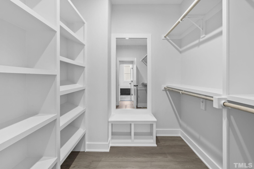 211 Woodsborough Pl Raleigh, NC 27601