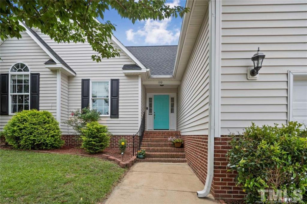 199 Colonial Hills Dr Lillington, NC 27546