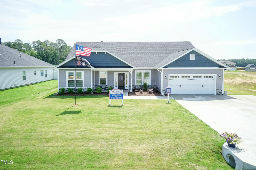 596 Ravensworth Dr Garner, NC 27529