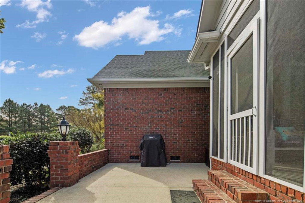 2423 Cypress Lakes Rd Hope Mills, NC 28348