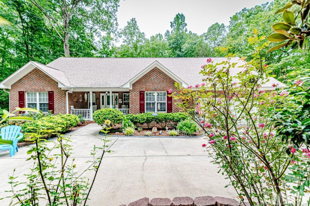 6108 Burning Tree Cir, Sanford, NC 27332 Raleigh Realty