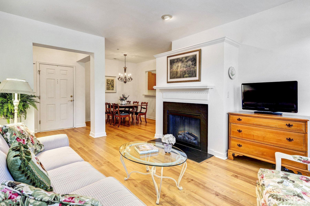 220 Eyam Hall Ln, Apex, NC 27502 Raleigh Realty